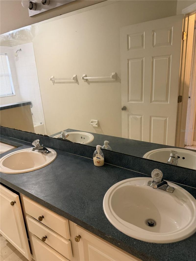 3733 Weetamoo Circle, Orlando, FL 32818 Photo