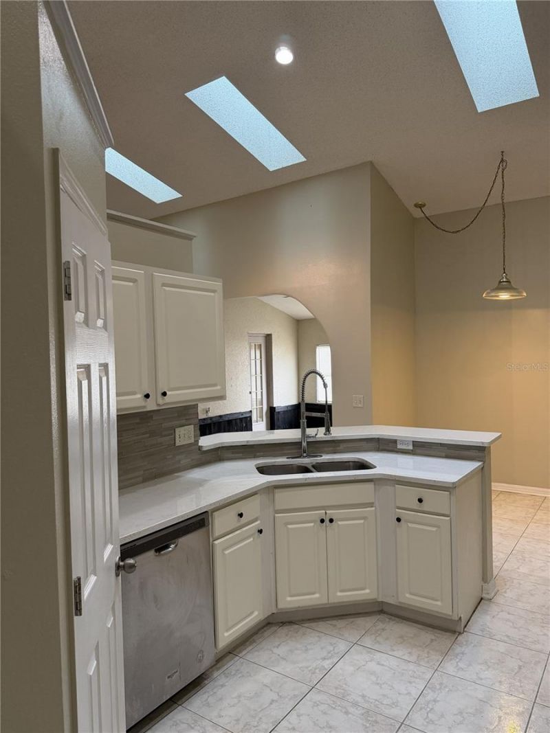 3733 Weetamoo Circle, Orlando, FL 32818 Photo