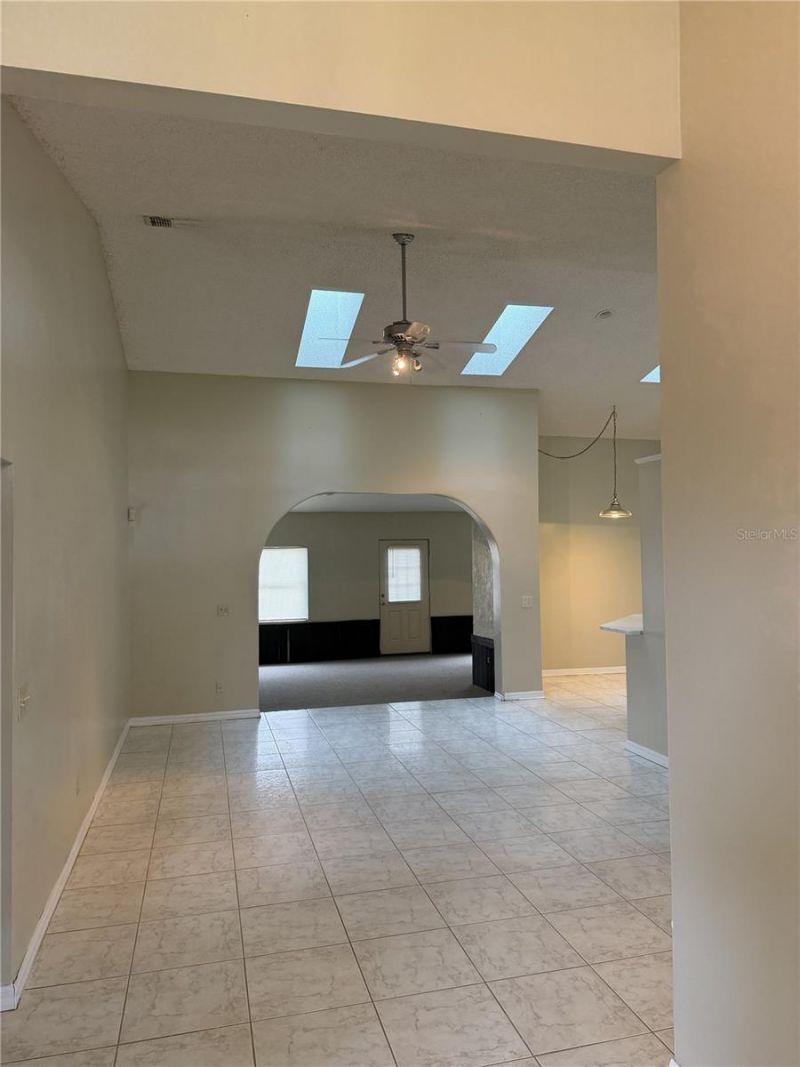 3733 Weetamoo Circle, Orlando, FL 32818 Photo