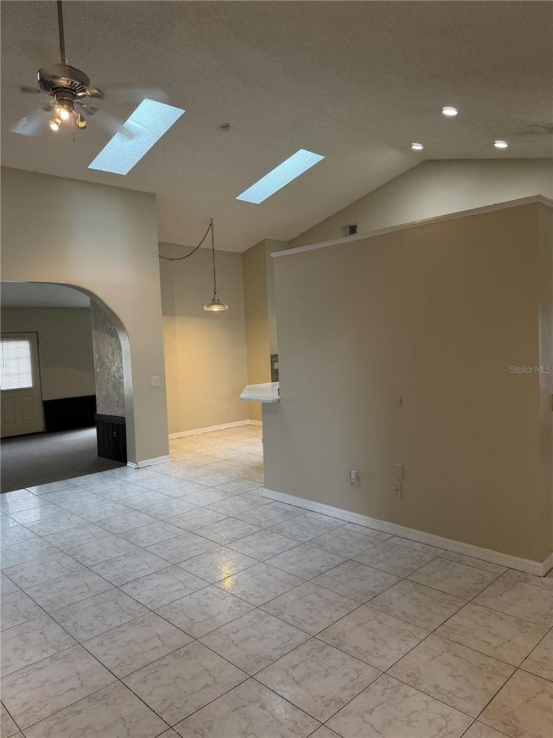 3733 Weetamoo Circle, Orlando, FL 32818 Photo