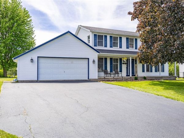 872 Guinevere Drive , Rochester, NY 14626