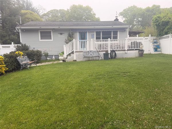 19 Westbury Drive , Sound Beach, NY 11789