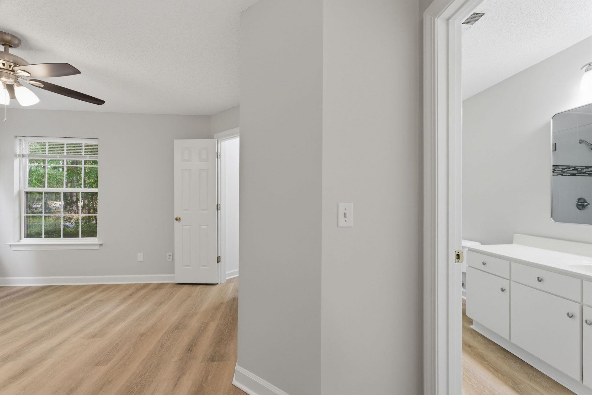 4390 Daphne Ln. Photo 22