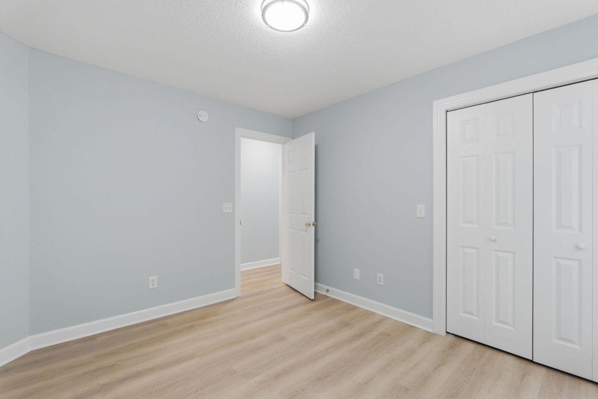 4390 Daphne Ln. Photo 28