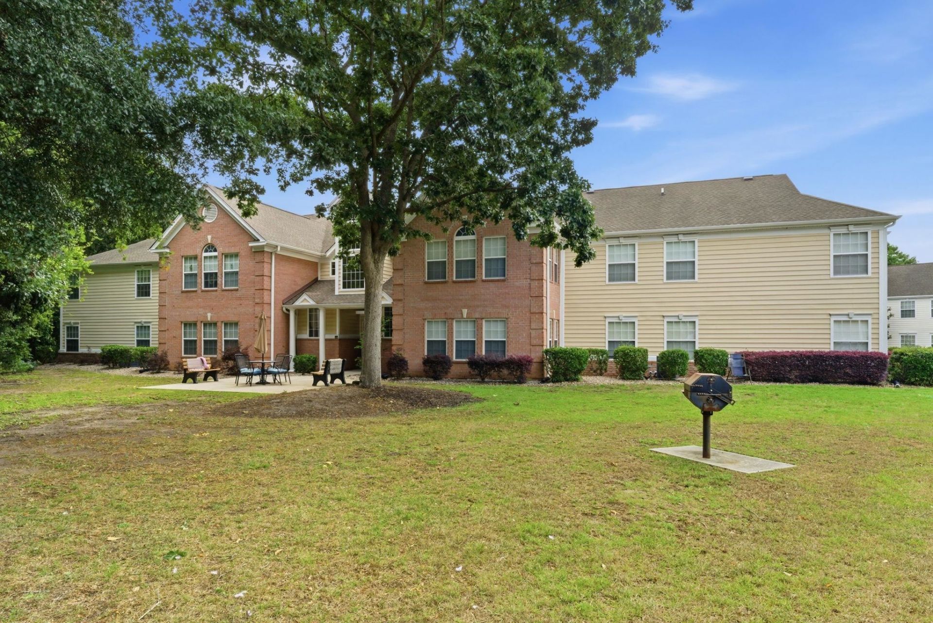 4390 Daphne Ln. Photo 4
