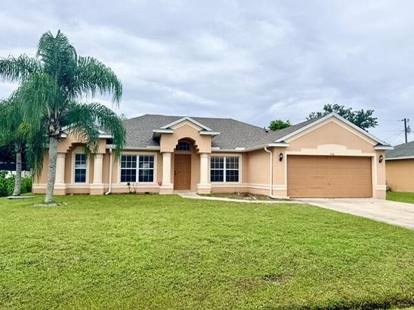 530 SW Butler Avenue, Port St. Lucie, FL 34983