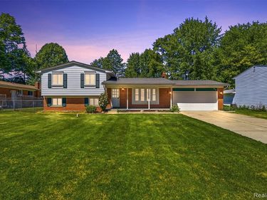 4410 Wickfield Drive, Flint Twp, MI 48507