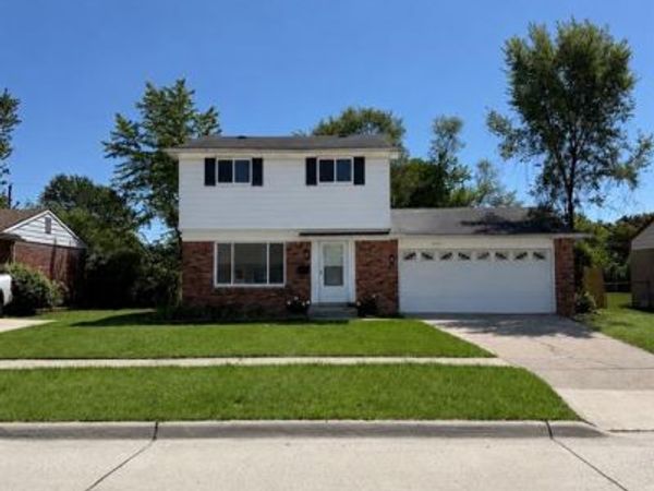 1241 Selma Street, Westland, MI 48186