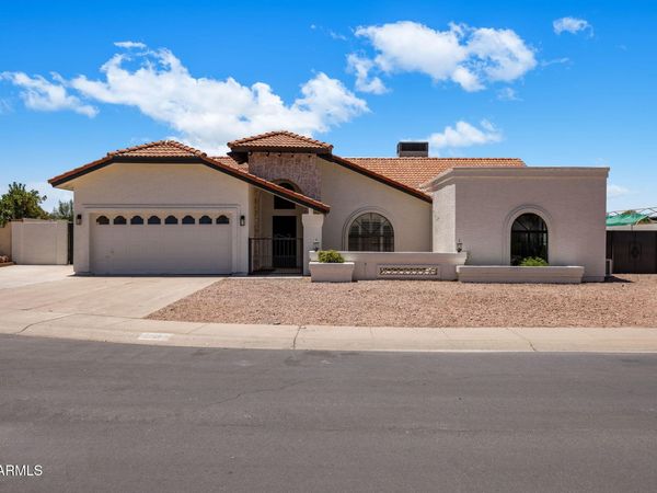 16028 N 10TH Place, Phoenix, AZ 85022