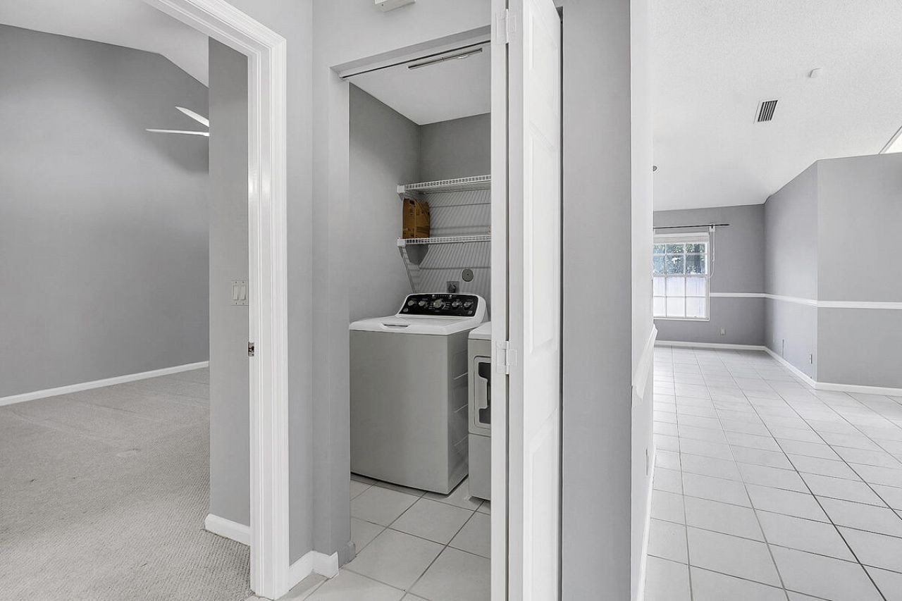 3814 Circle Lake Drive, West Palm Beach, FL 33417 Photo