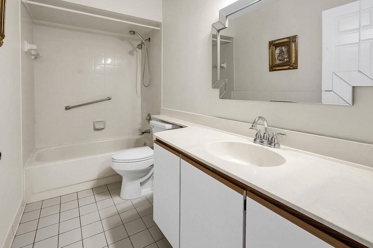 3814 Circle Lake Drive, West Palm Beach, FL 33417 Photo
