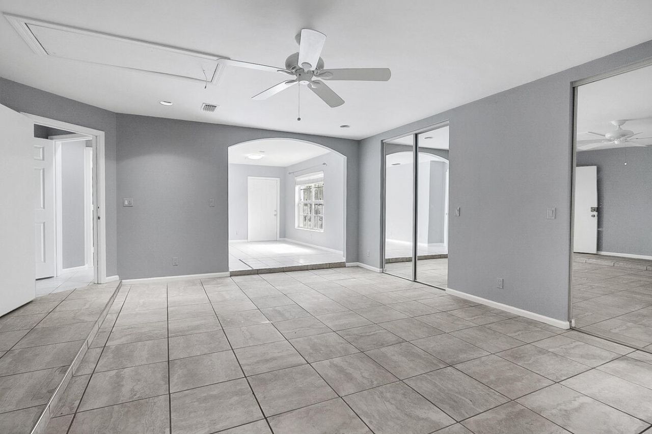 3814 Circle Lake Drive, West Palm Beach, FL 33417 Photo