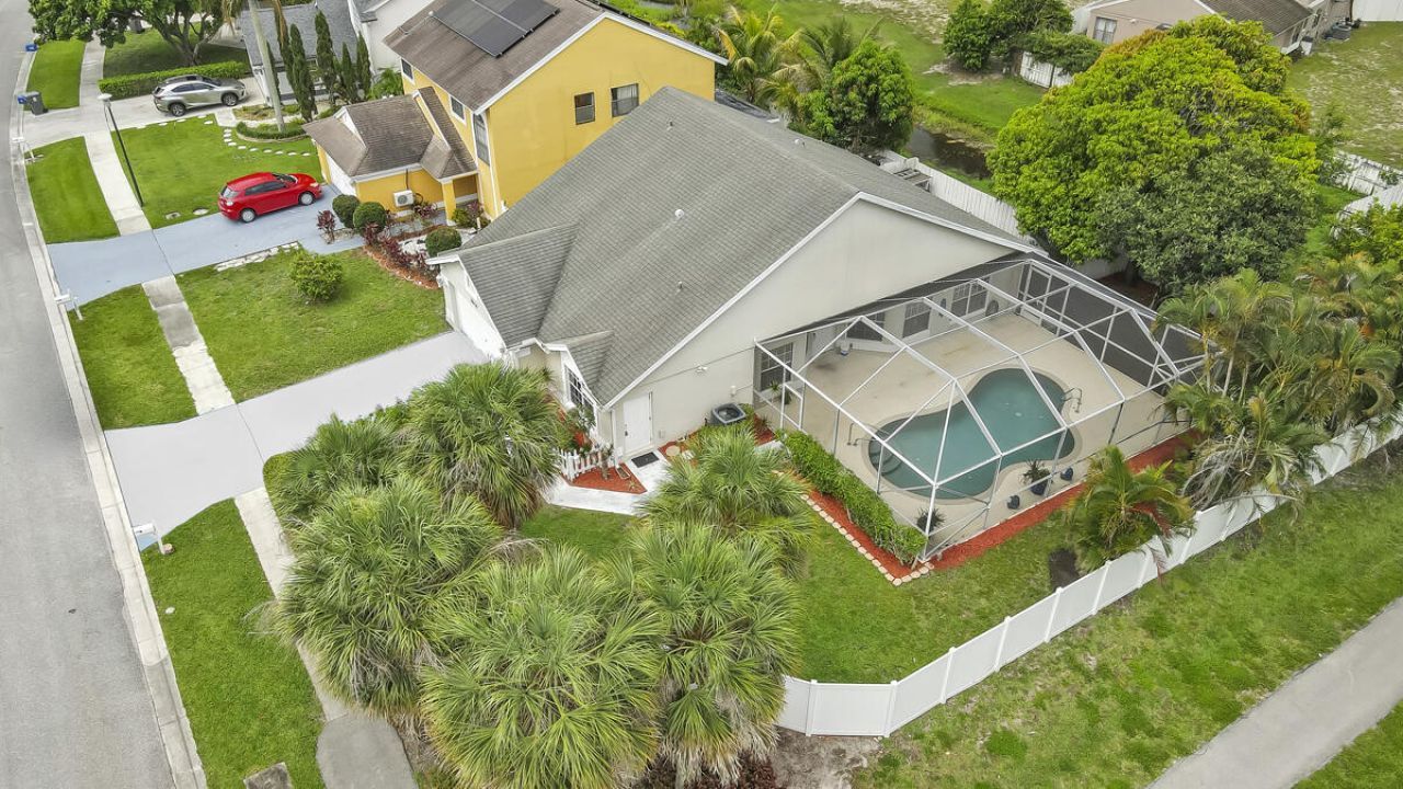 3814 Circle Lake Drive, West Palm Beach, FL 33417 Photo