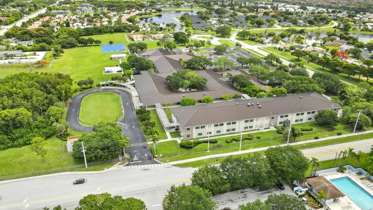 3814 Circle Lake Drive, West Palm Beach, FL 33417 Photo