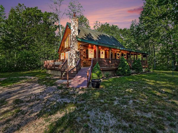 8031 W 3 Mile Road, Branch, MI 49402