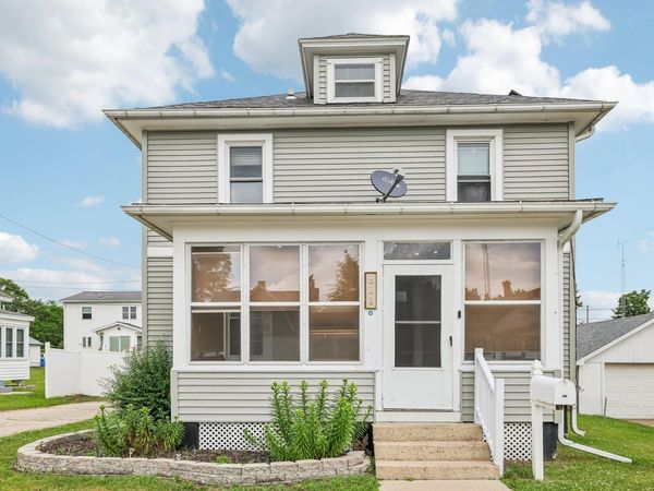 811 W Franklin Street, Portage, WI 53901