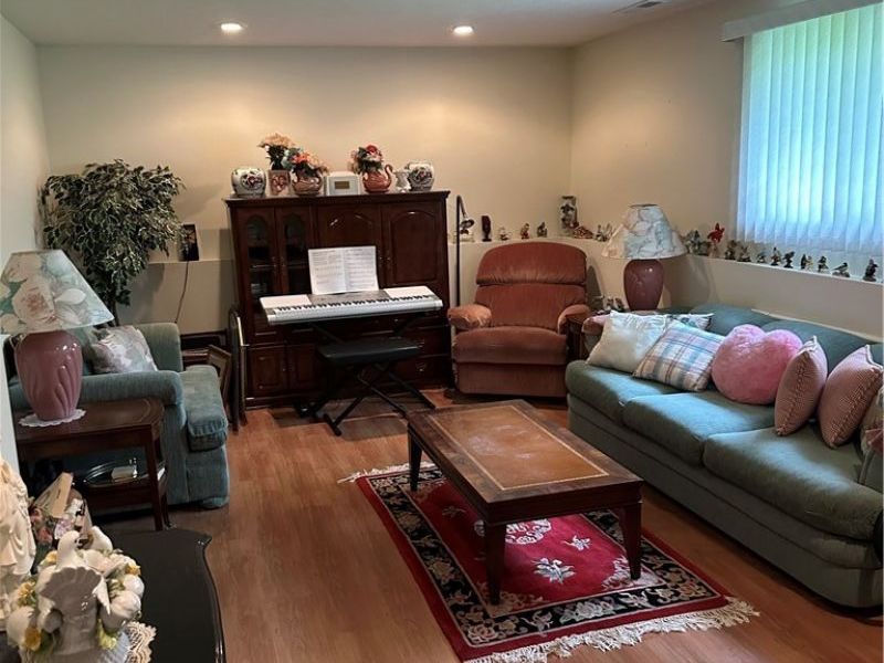 25235 Suwanee Avenue, Oakwood, OH 44146 Photo 13