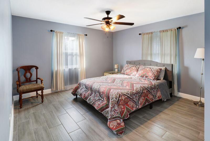 615 NE 15th Place, Boynton Beach, FL 33435 Photo