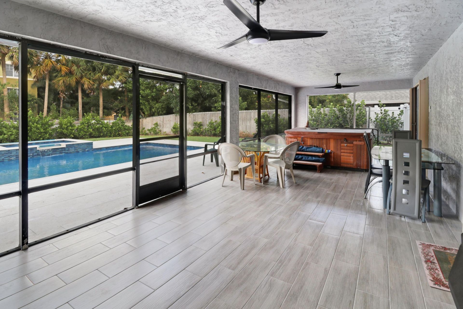 615 NE 15th Place, Boynton Beach, FL 33435 Photo