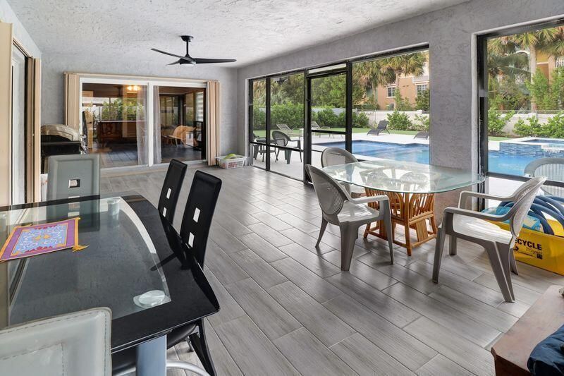615 NE 15th Place, Boynton Beach, FL 33435 Photo