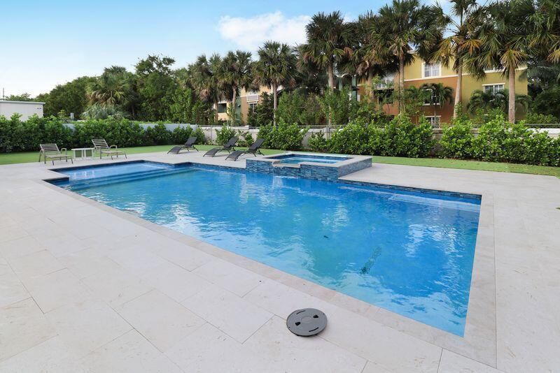 615 NE 15th Place, Boynton Beach, FL 33435 Photo