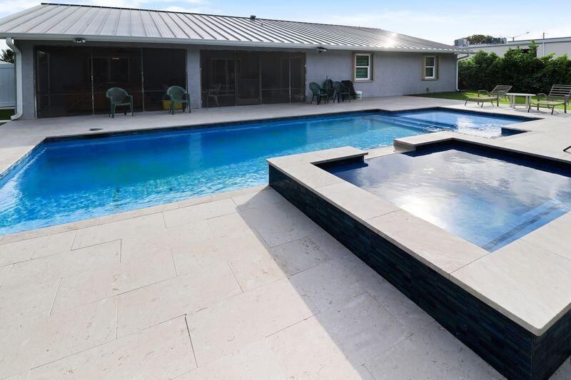 615 NE 15th Place, Boynton Beach, FL 33435 Photo