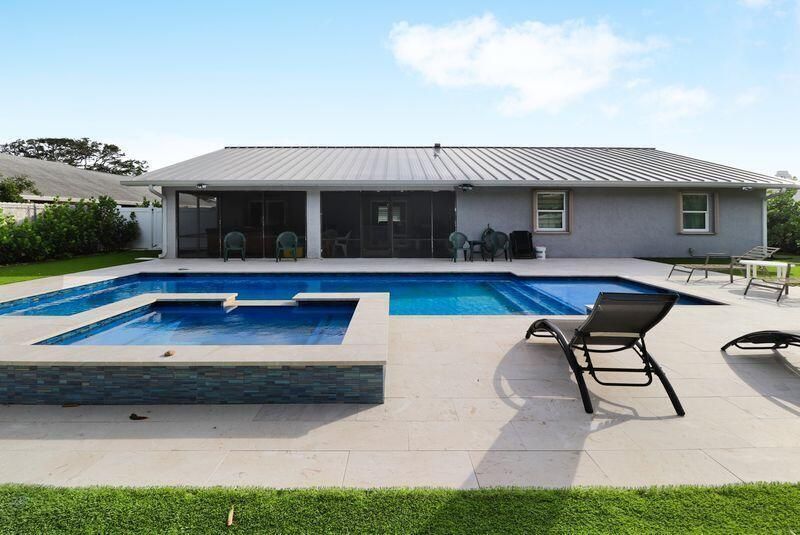 615 NE 15th Place, Boynton Beach, FL 33435 Photo