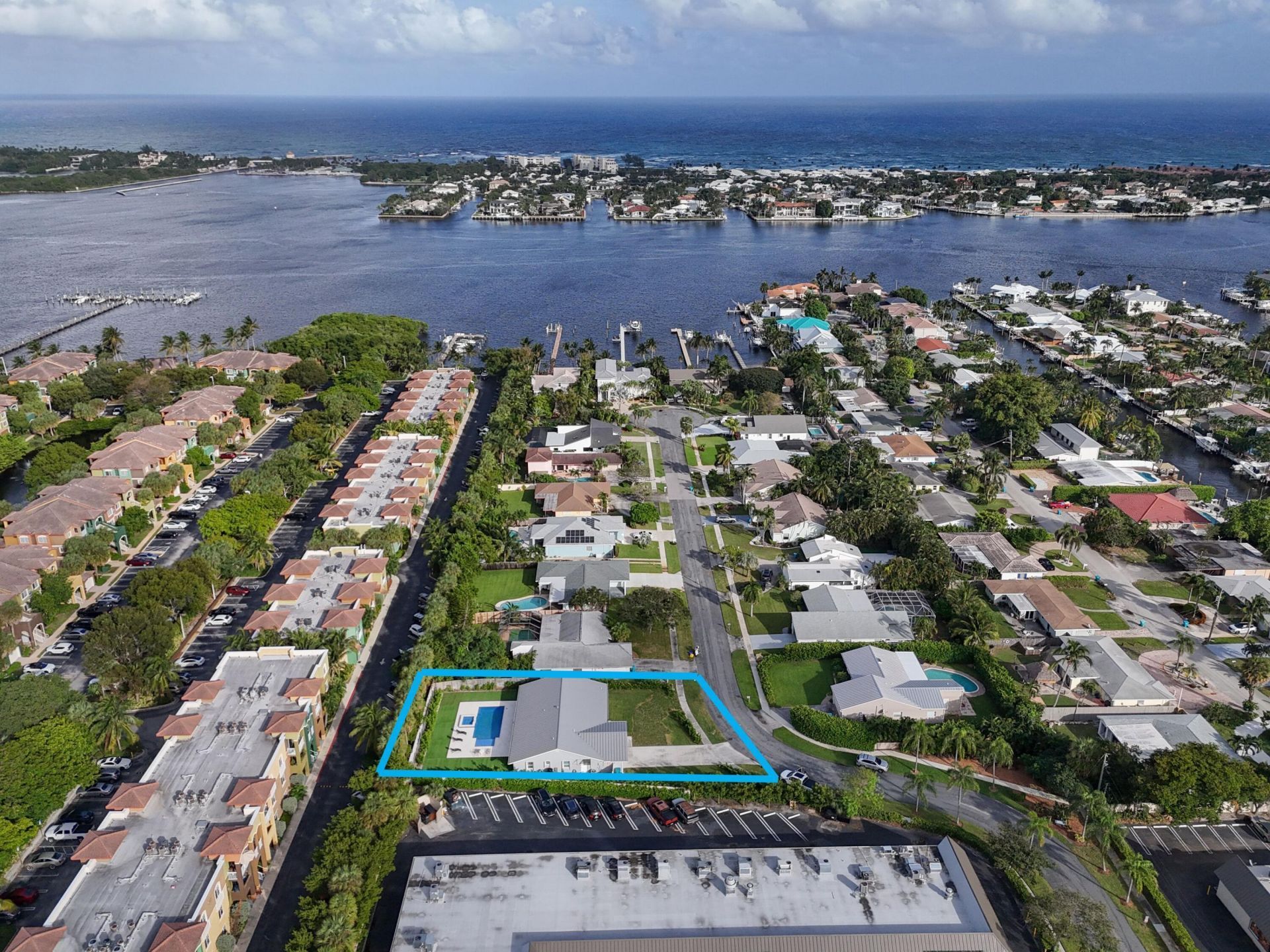 615 NE 15th Place, Boynton Beach, FL 33435 Photo
