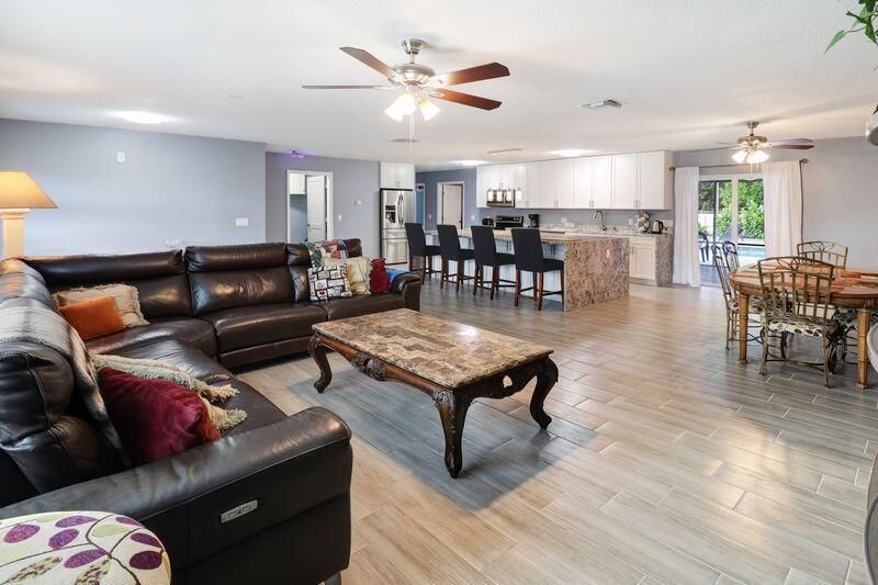 615 NE 15th Place, Boynton Beach, FL 33435 Photo