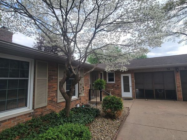 3435 Heritage Road , Columbus, IN 47203