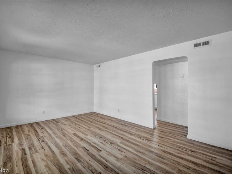 424 E 308th Street, Willowick, OH 44095 Photo 29