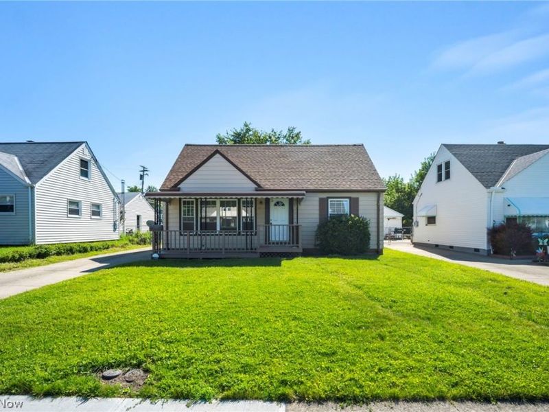 424 E 308th Street, Willowick, OH 44095 Photo 6