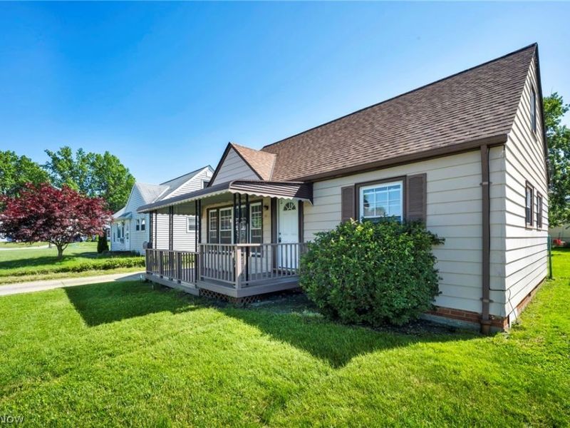 424 E 308th Street, Willowick, OH 44095 Photo 7
