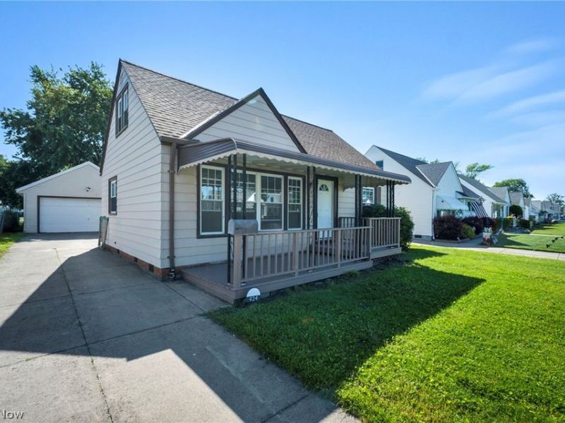 424 E 308th Street, Willowick, OH 44095 Photo 8