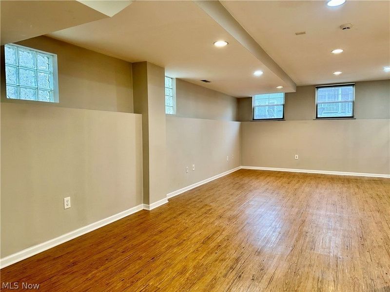 2188 W 6th Street , Unit DOWN, Cleveland, OH 44113 Photo 11