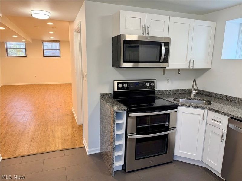 2188 W 6th Street, Unit DOWN, Cleveland, OH 44113 Photo 11