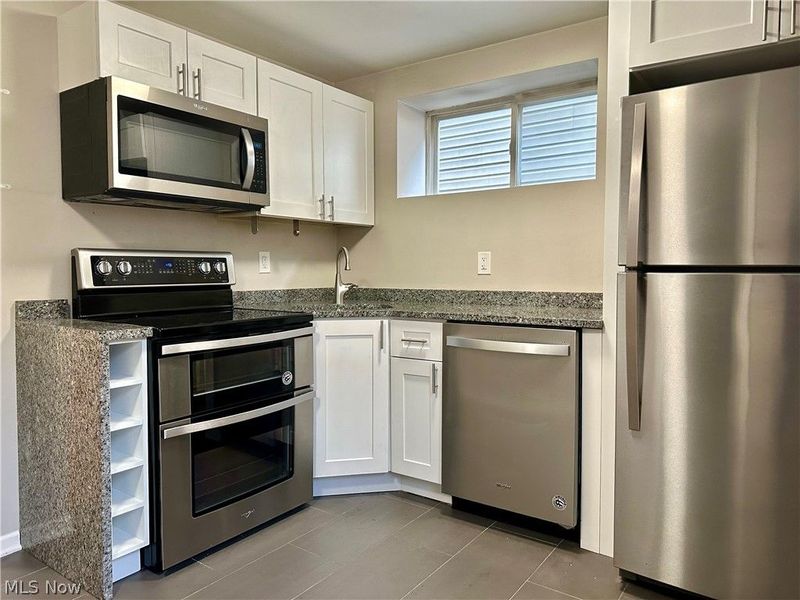 2188 W 6th Street , Unit DOWN, Cleveland, OH 44113 Photo 8