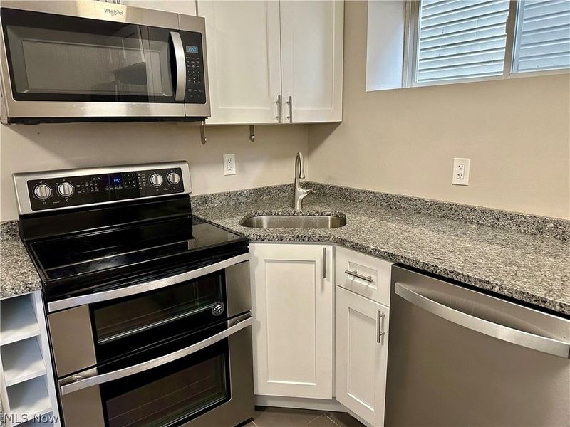 2188 W 6th Street , Unit DOWN, Cleveland, OH 44113 Photo 9