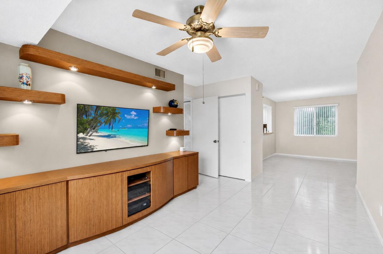 14111 Royal Vista Drive, Unit 310, Delray Beach, FL 33484 Photo