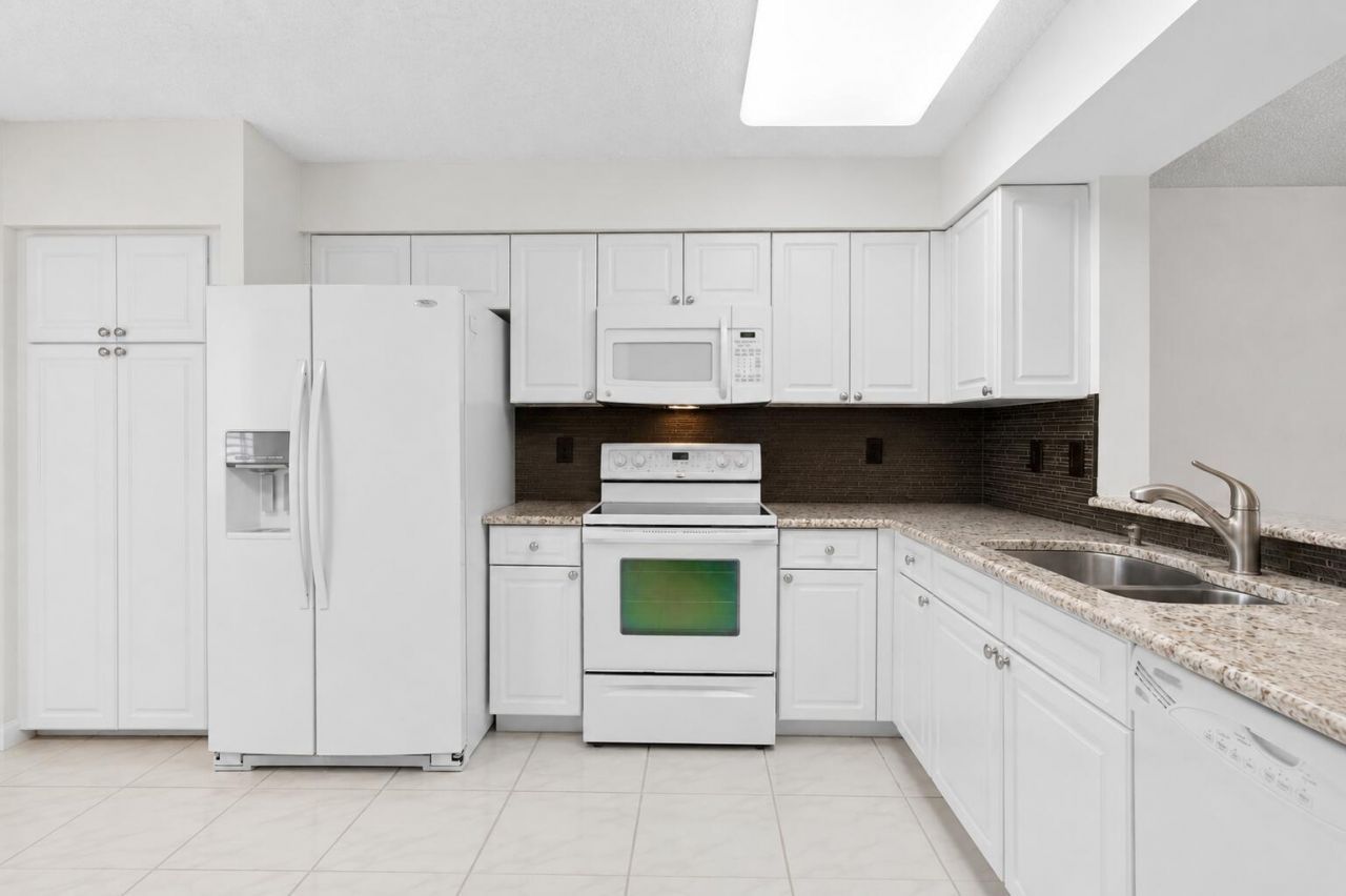14111 Royal Vista Drive, Unit 310, Delray Beach, FL 33484 Photo