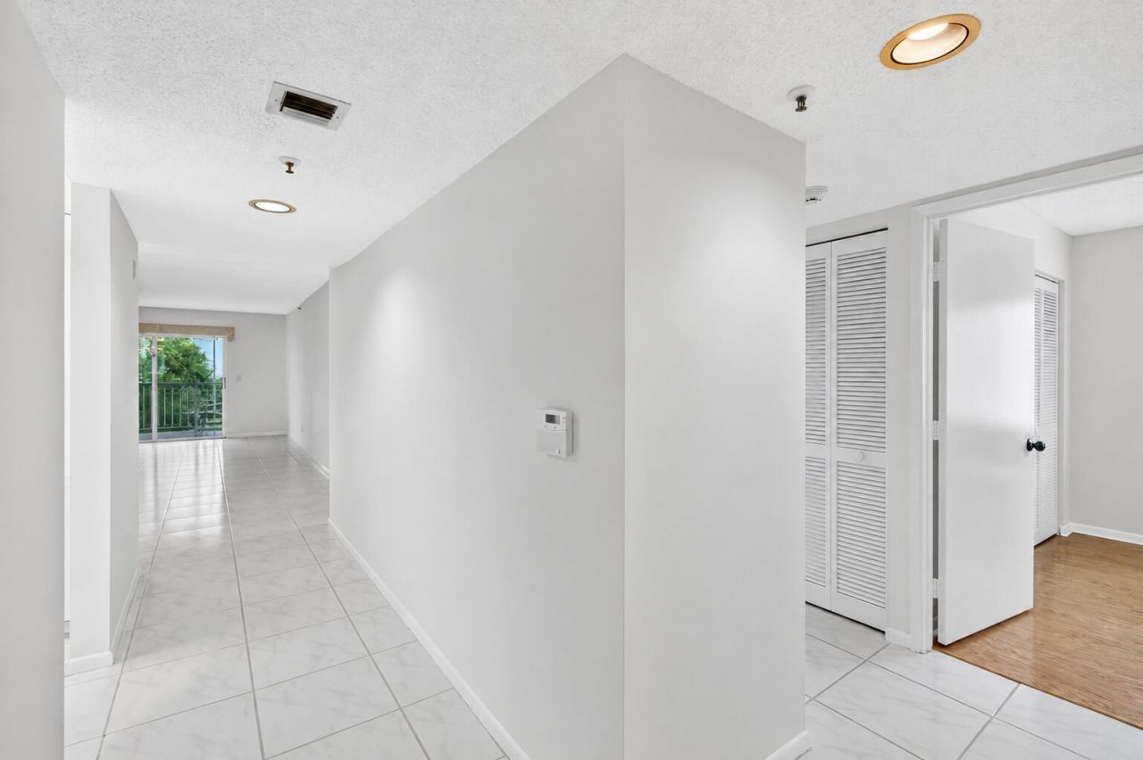 14111 Royal Vista Drive, Unit 310, Delray Beach, FL 33484 Photo