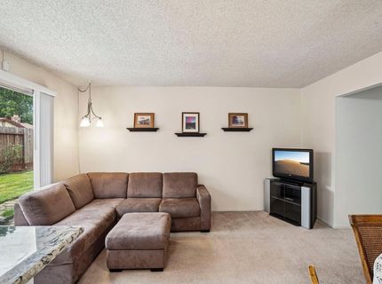 4112 Ashgrove Way, Sacramento, CA 95826 Photo