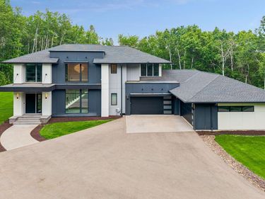 10371 Andrea Trail, Inver Grove Heights, MN 55077