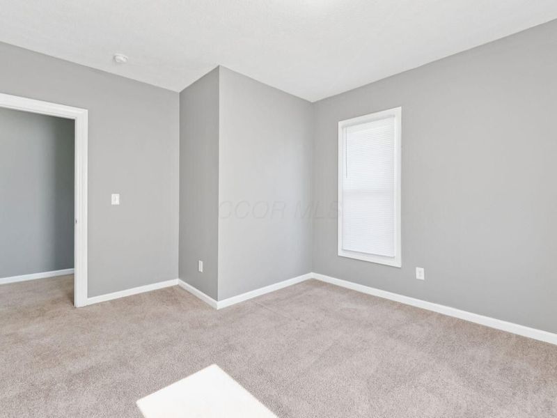 274 E Barthman Avenue , Columbus, OH 43207 Photo 22