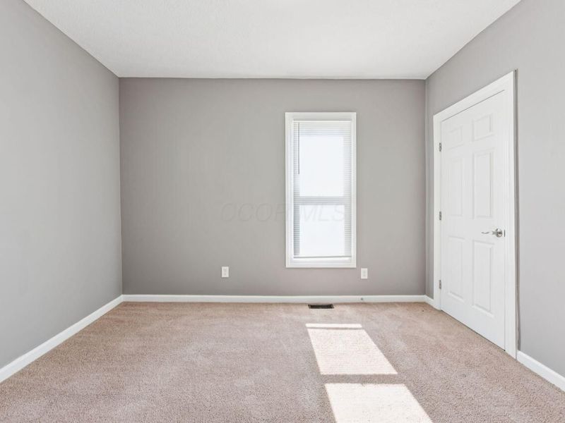 274 E Barthman Avenue , Columbus, OH 43207 Photo 23