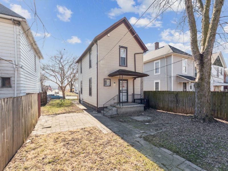 274 E Barthman Avenue , Columbus, OH 43207 Photo 5
