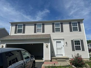 2397 Angelfire Drive , Grove City, OH 43123
