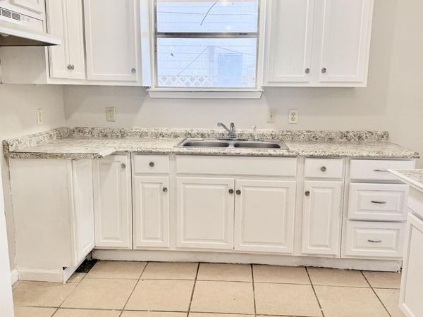 733 E Grant St, Baton Rouge, LA 70802