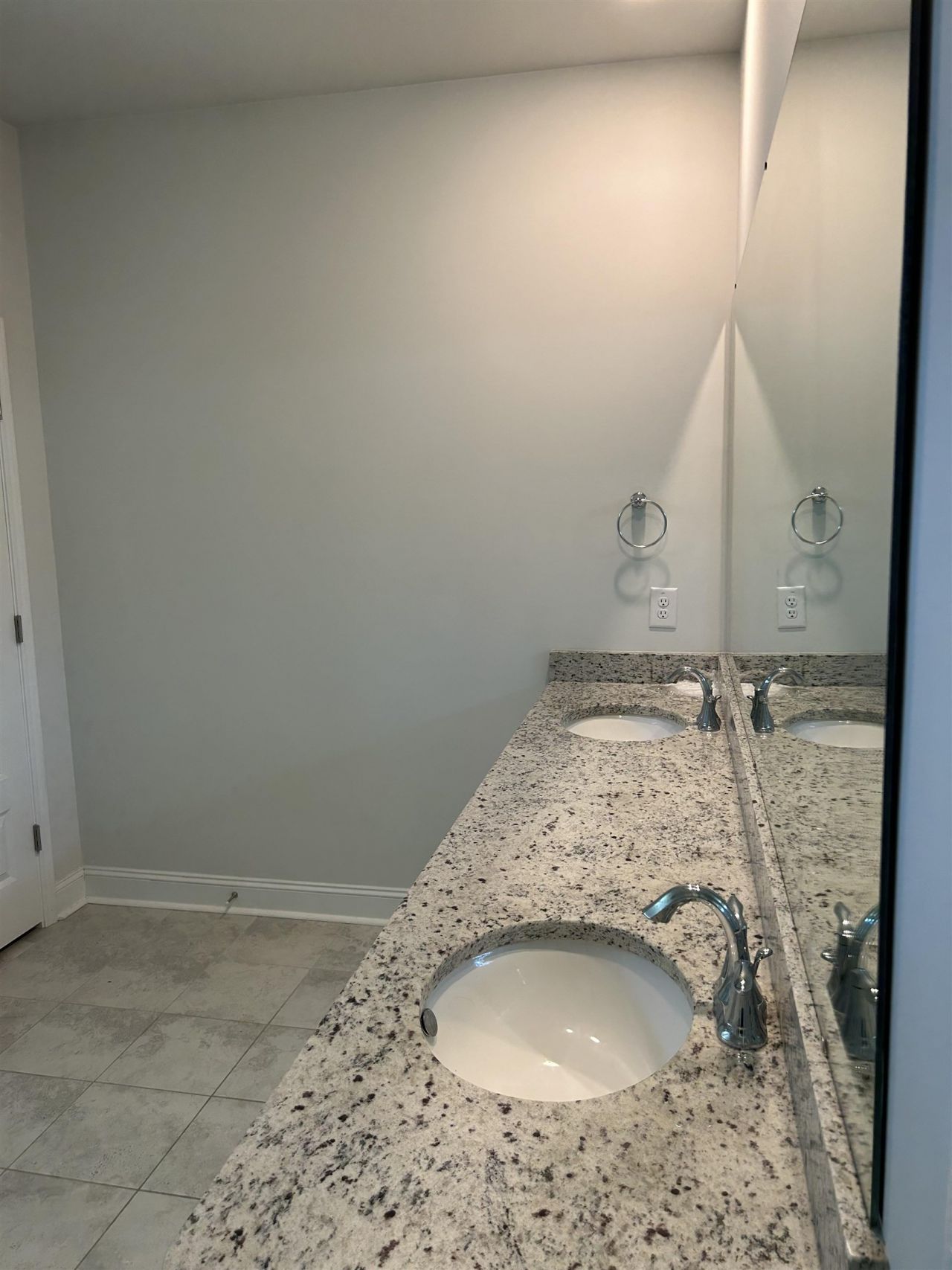 2404 Blue Crane Circle  Photo 13