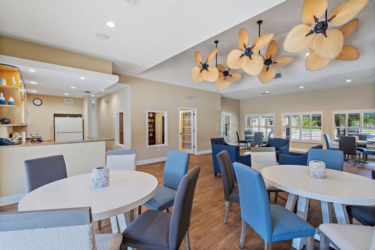 960 Starkey Road, Unit 5406, Largo, FL 33771 Photo